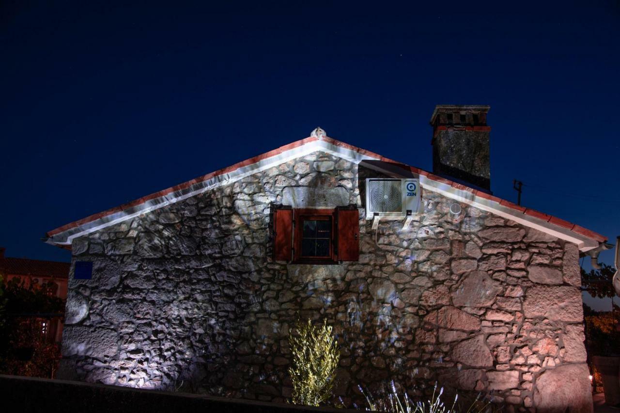 Traditional Stone House St.Anton Малинска Екстериор снимка